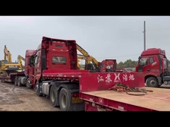 荷物を待ってる